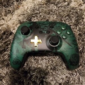 Nintendo Switch Controller - Green Zelda